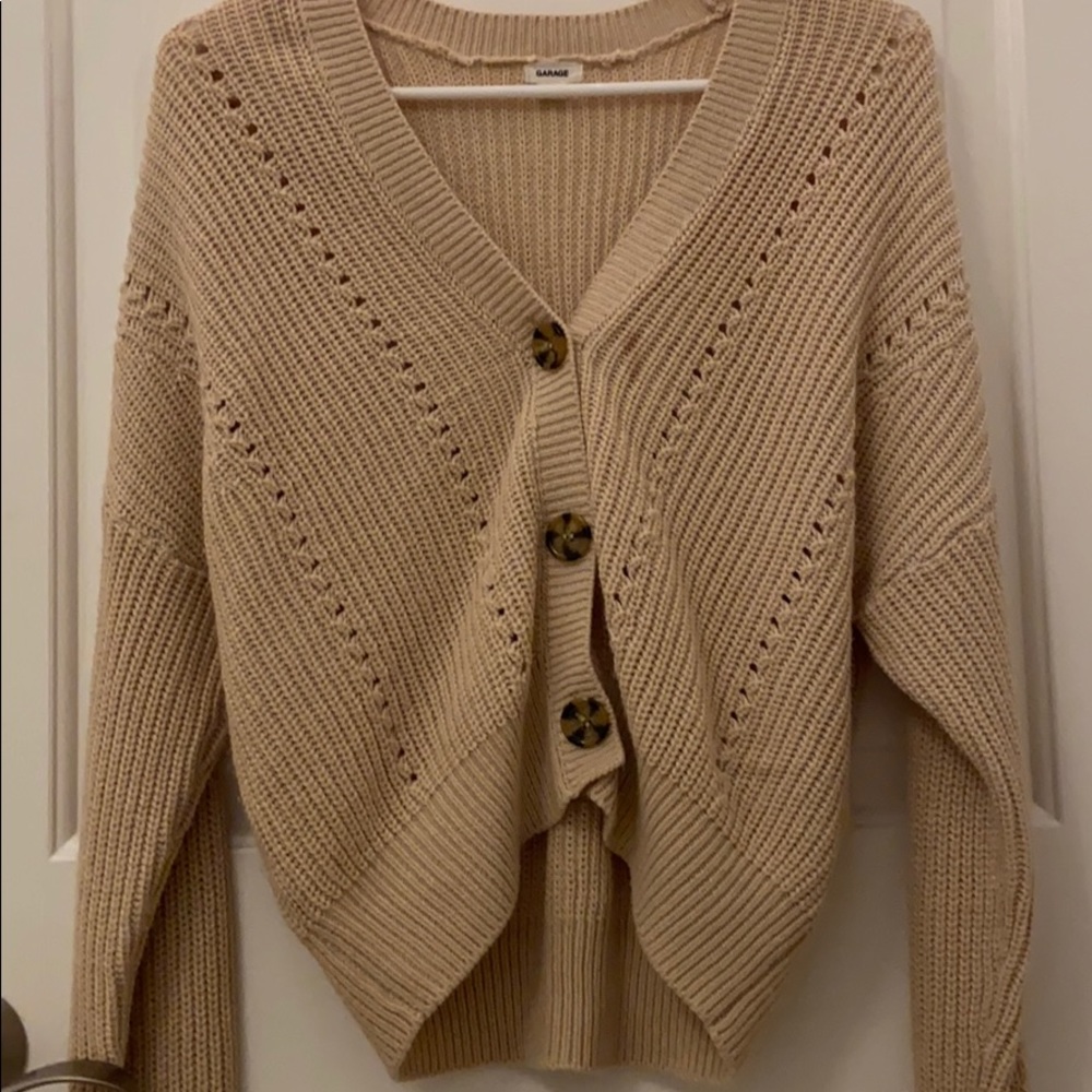 Super cute Garage Sweater!